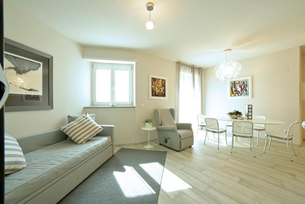 Luxury Apartament Con Garage Vista Mare Alassio Per 6 Persone Esterno foto