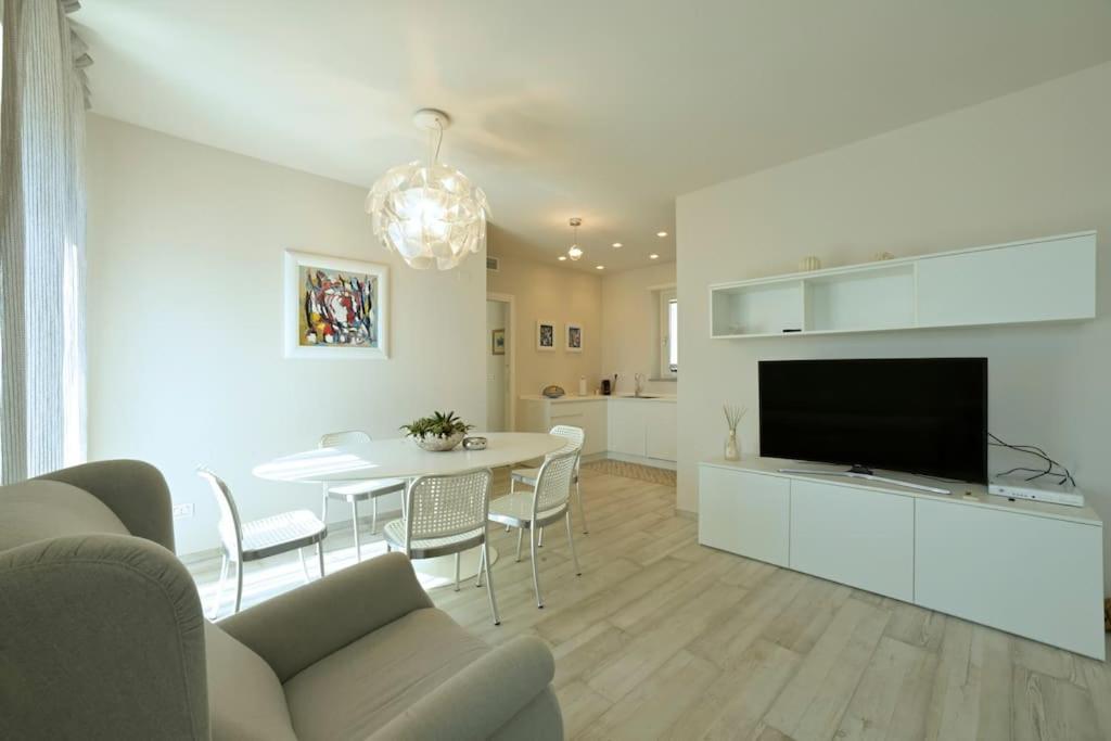 Luxury Apartament Con Garage Vista Mare Alassio Per 6 Persone Esterno foto